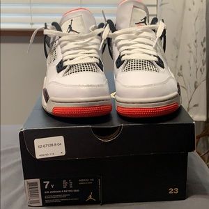 Jordan 4 Flight Nostalgia Size 7